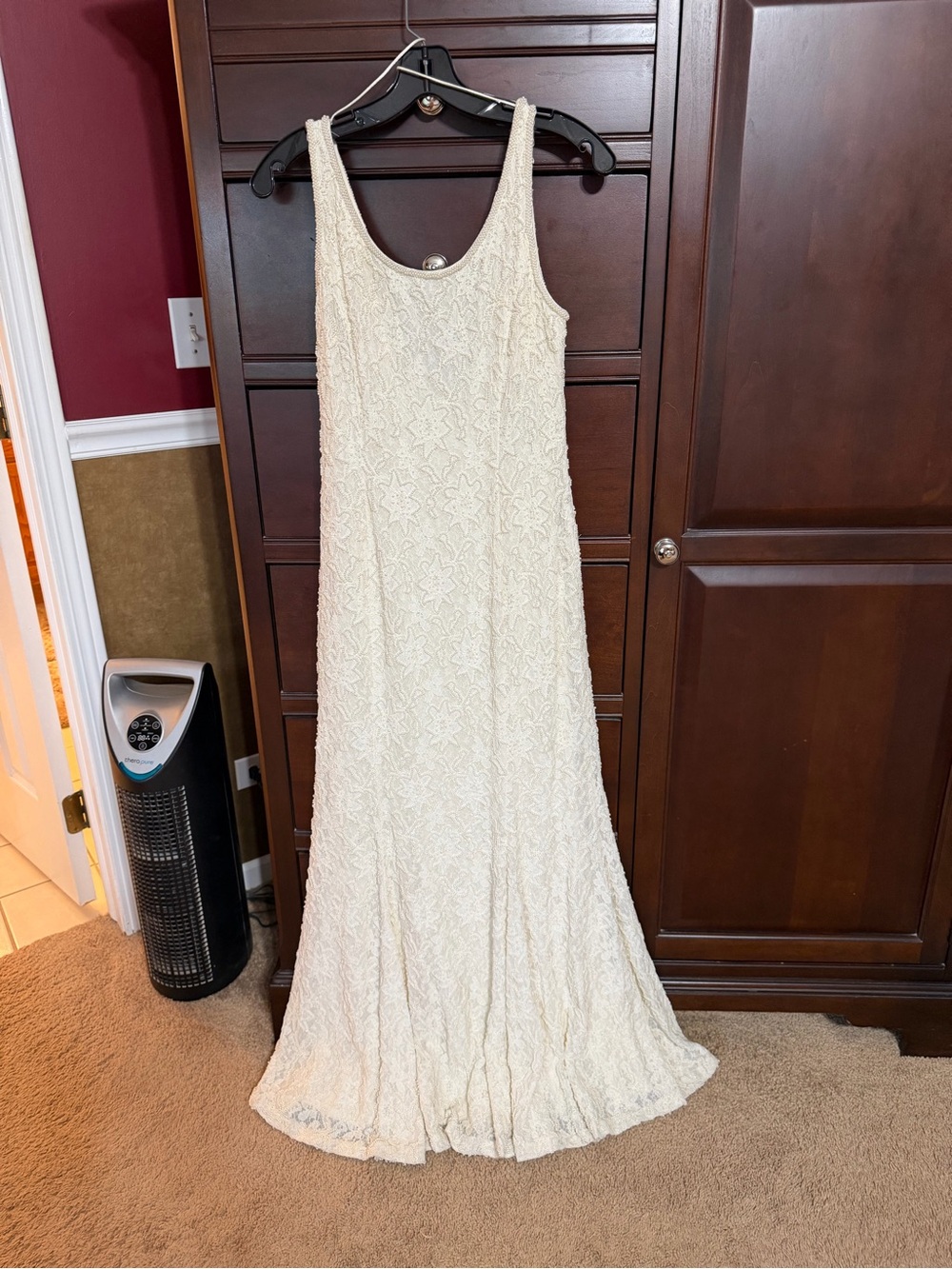 Vintage Carmen Marc Valvo Petite Ivory Beaded Lace Wedding Gown Size 8